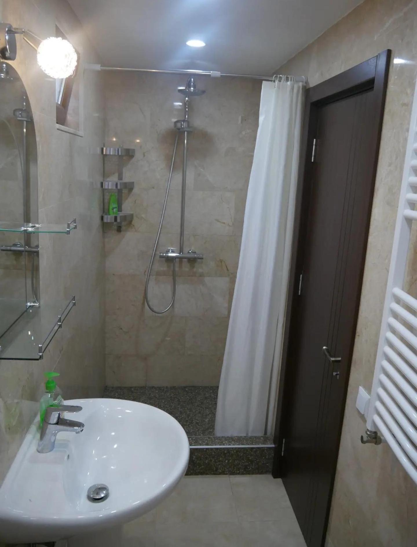 Luxury Apartment At Pirosmani 22 In Central Borjomi Værelse billede
